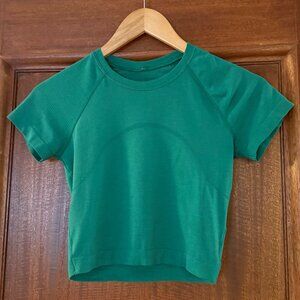 Lululemon Swiftly Tech Cropped Short Sleeve - Green size 4